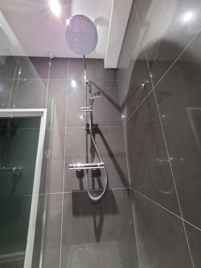 Handpost Inspire By Propertri Newport  Eksteriør billede